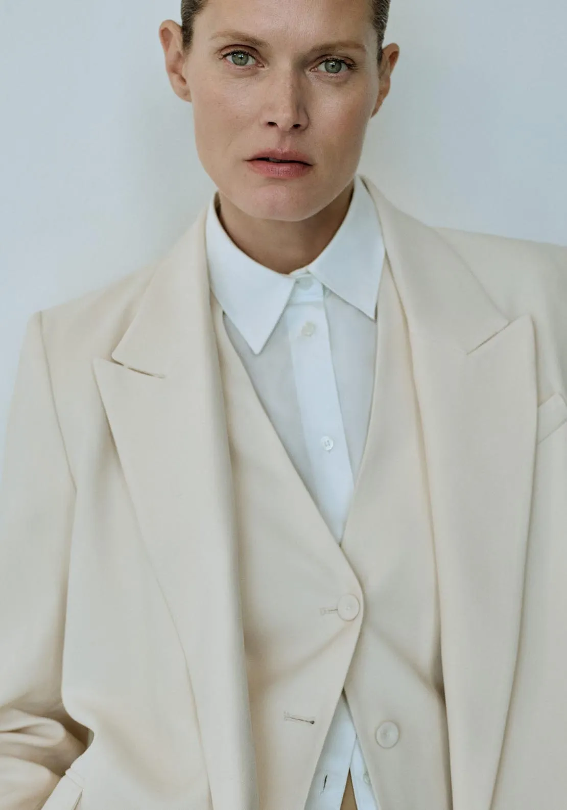 Double-breasted suit blazer