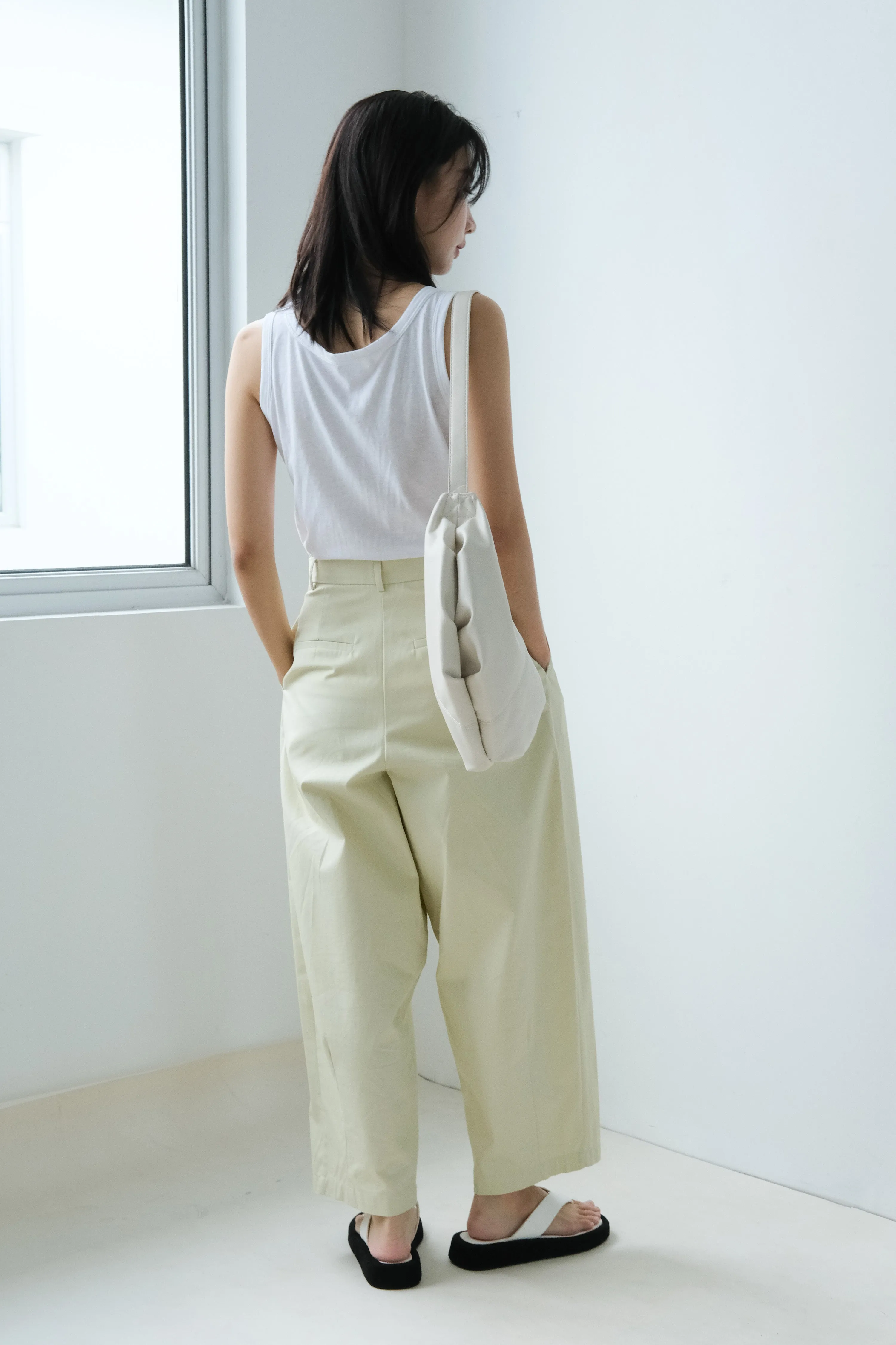 High-Waisted, Wide-Legged Nine-Point Pants In Light Green