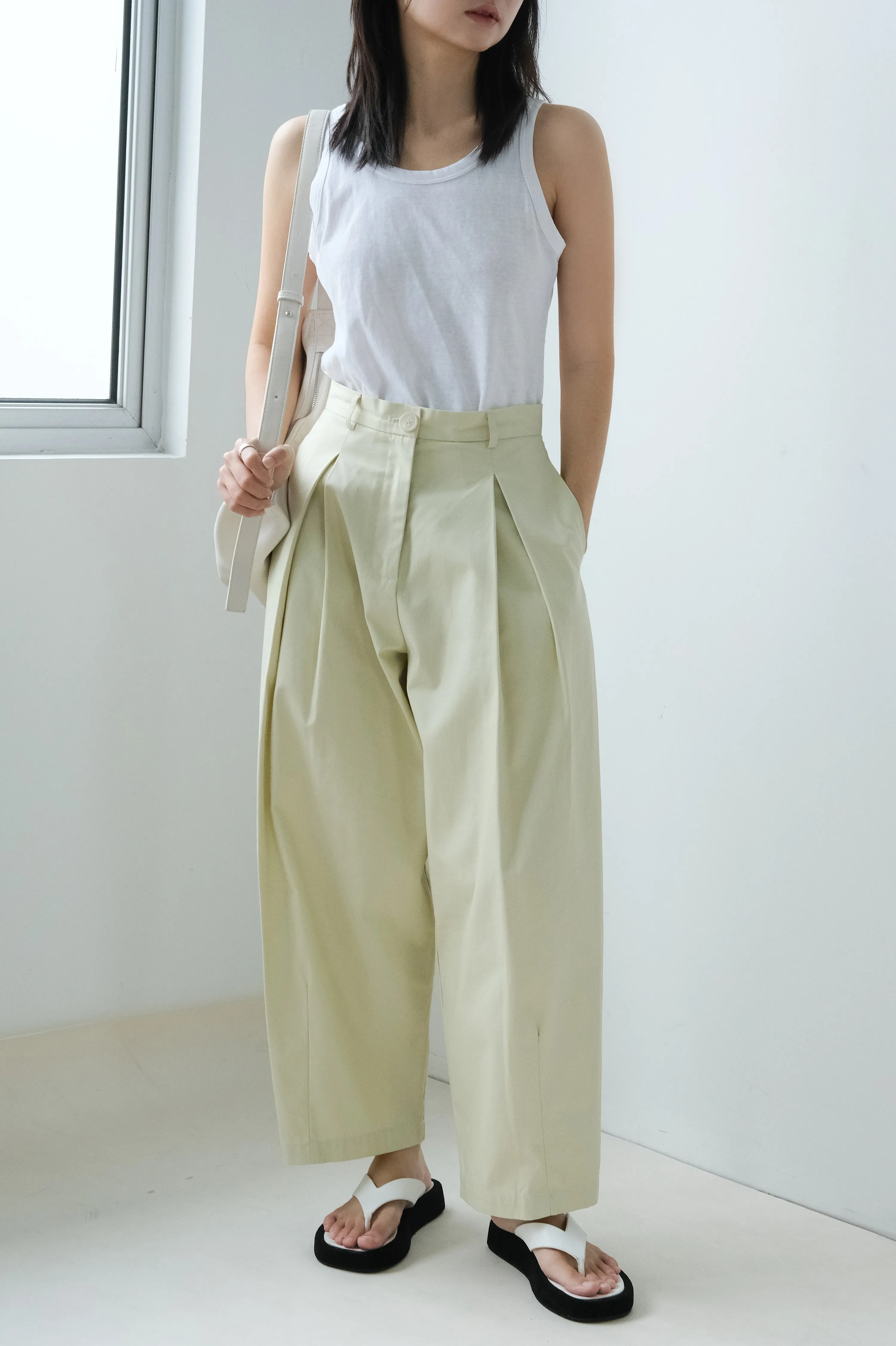 High-Waisted, Wide-Legged Nine-Point Pants In Light Green
