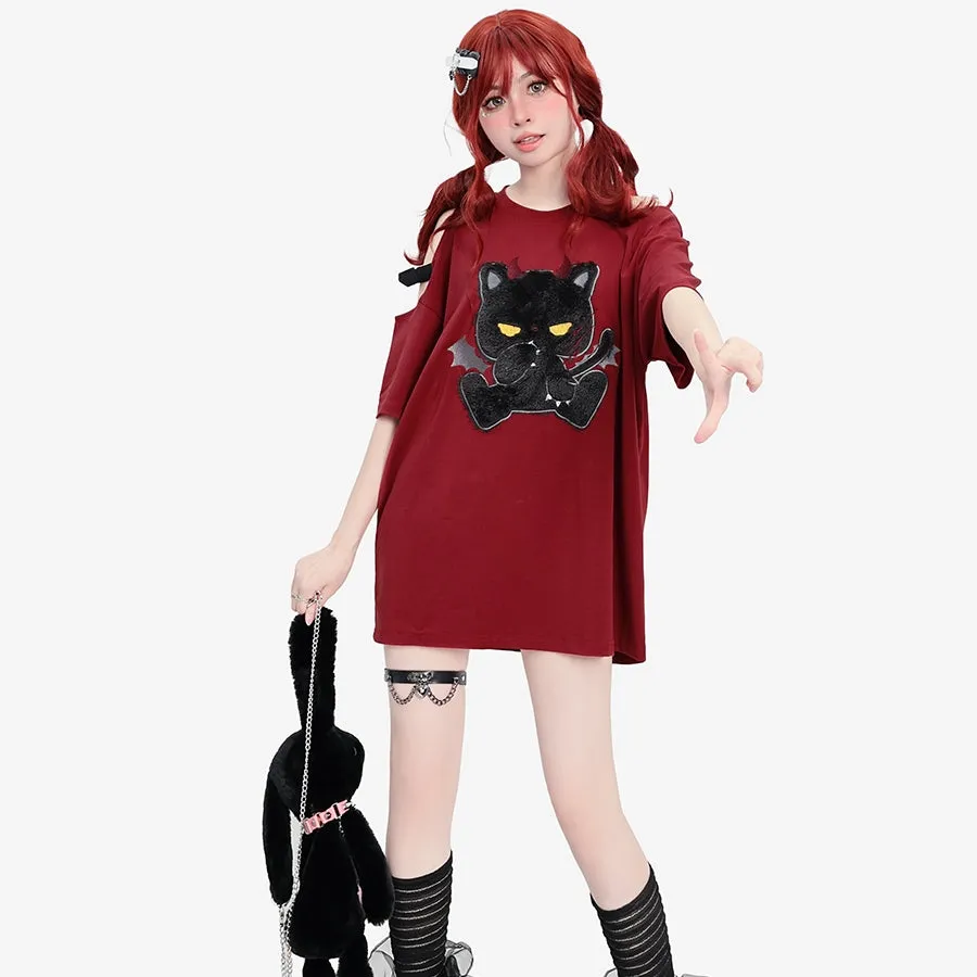 Sweet Cool Style Little Devil Cat Embroidered Off-shoulder T-shirt