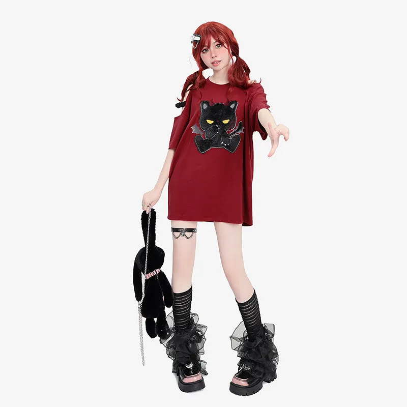 Sweet Cool Style Little Devil Cat Embroidered Off-shoulder T-shirt