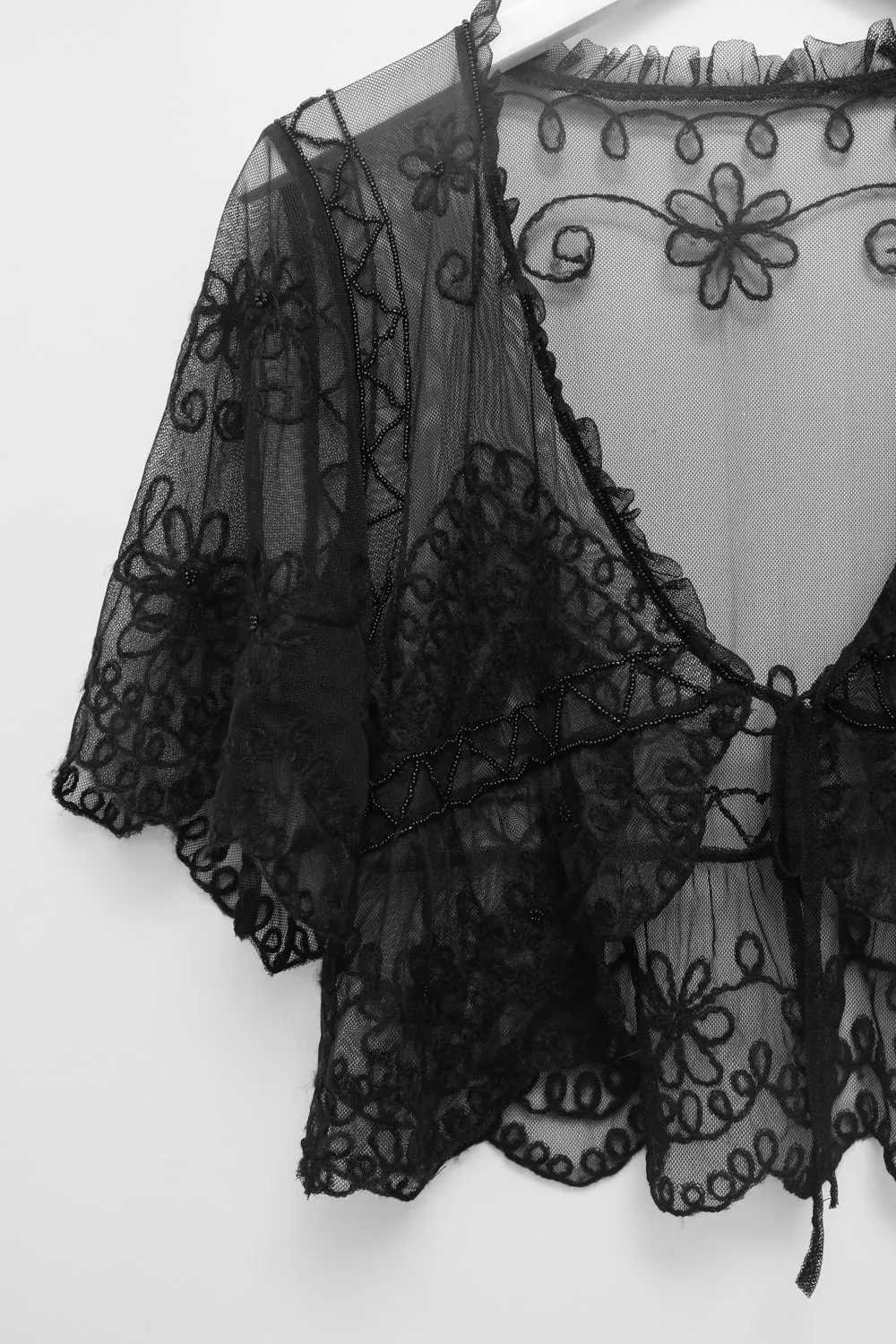 VINTAGE LUCID LACE CROP VEST TOP