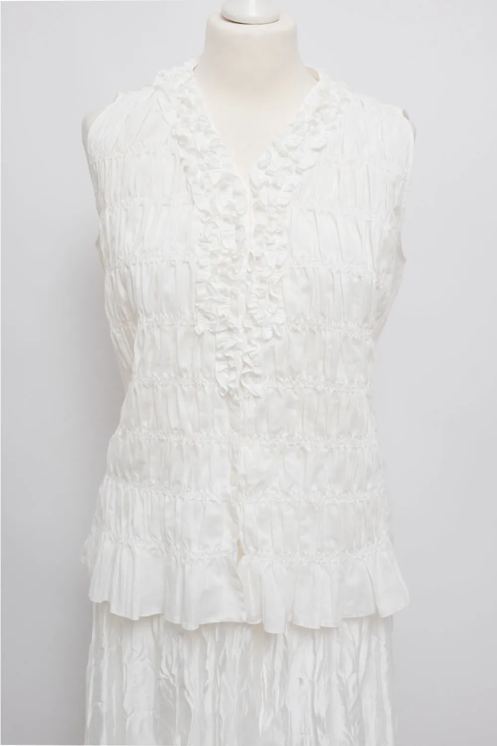 WHITE CRINKLED VEST TOP