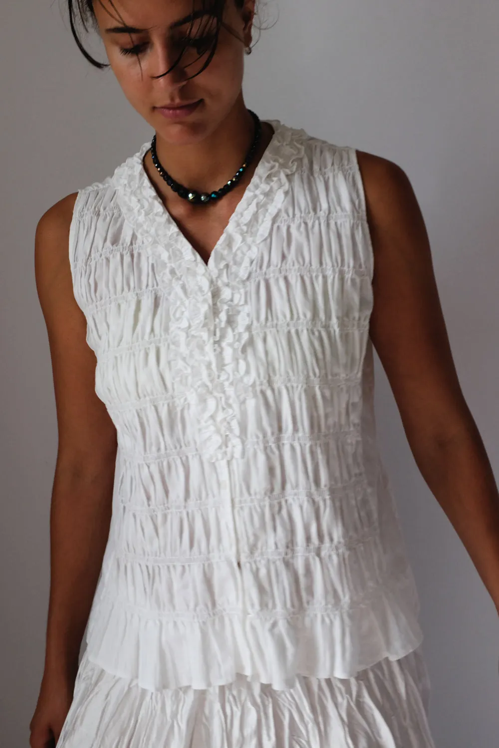 WHITE CRINKLED VEST TOP