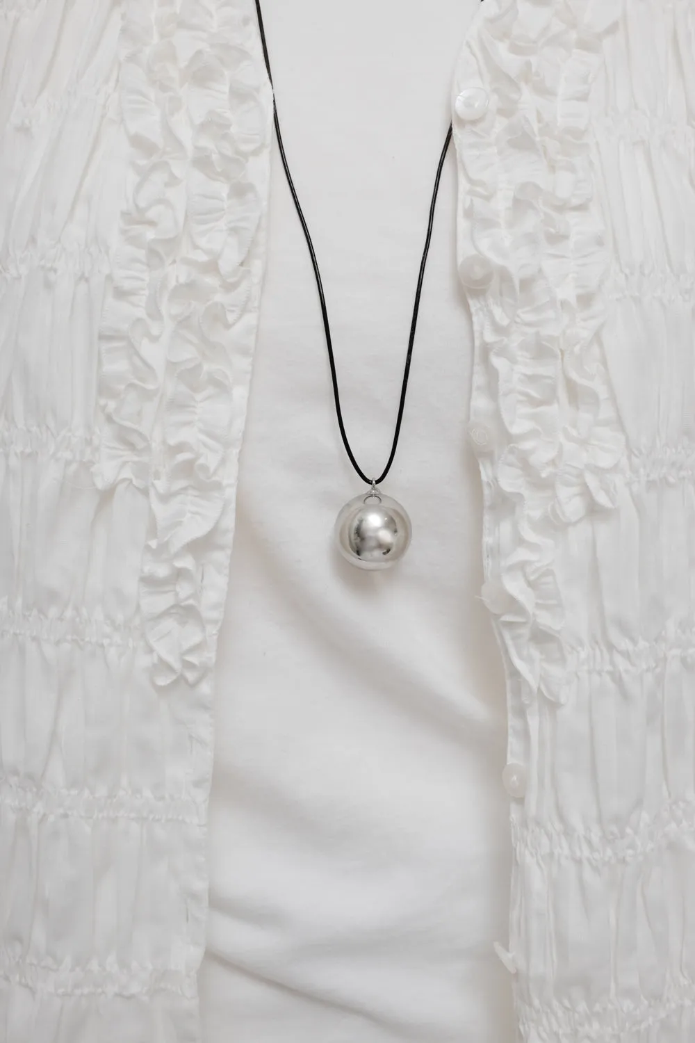 WHITE CRINKLED VEST TOP