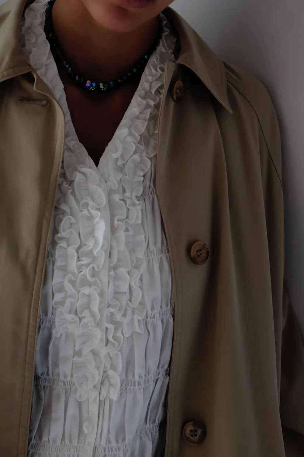 WHITE CRINKLED VEST TOP