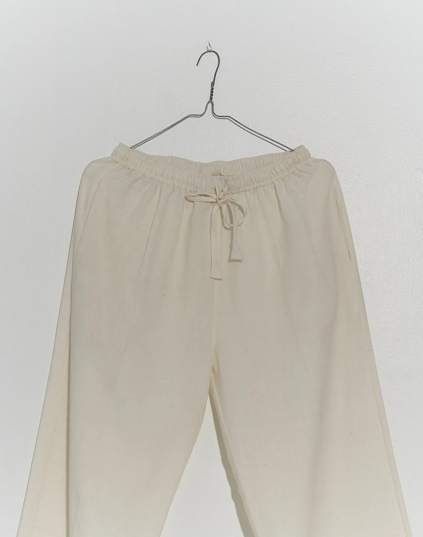 Wide-legged Relaxed Pants