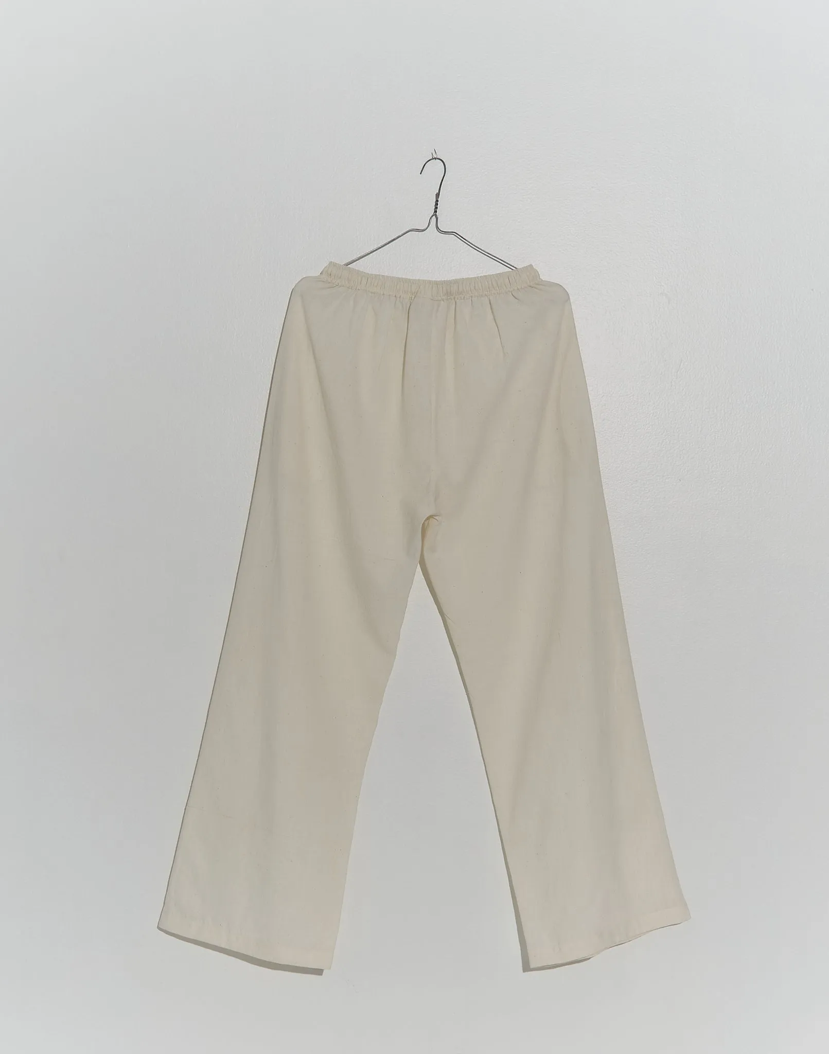 Wide-legged Relaxed Pants